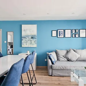  Apartament Modern Retreat: 2br Stylish With Comfy Rooms! Smart Tv With 200mbps Internet